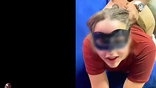 Wife has sex with the tattoo artist in front of her cuckold husband parte 02