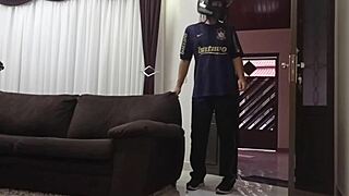 Delivering and the client greets me seductively 😏, perks of being a motorcyclist!