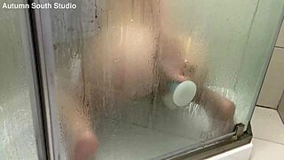 Watch Autumn South Dildo In Shower!