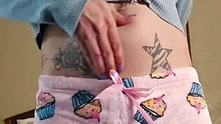 Adorable Petite Emy Angel