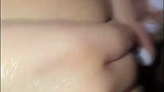 mature invites me to the bathroom, look what happens 😏