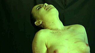 Amateur cute babe endures real pussy pain.