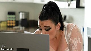 busty mona azar caught on cam by her porn-loving boyfriend