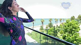 this russian slut gets double penetration in her juicy pussy and big cumshot