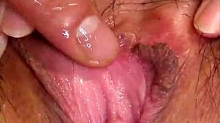 Vertical Video 004: I'll Make You Feel Good With My Mouth!