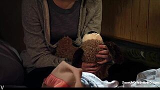 Laura Wiggins in Shameless S01E12 2011