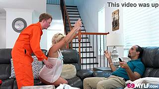 Stepson Found A Frozen Housewife And Creampied Her