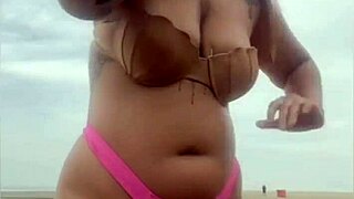 beach exhibitionist flashes swollen pussy and asks guy to show hard cock