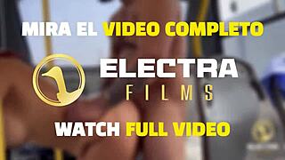 peruana pelirroja folla con el cobrador de combi para no pagar el pasaje