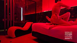 Girl From Cancun Meets Juangorilla In Guadalajara