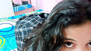 hermanastra universitaria es follada por malcriada luego de clases