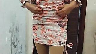 boss fucks beautiful secretary in office