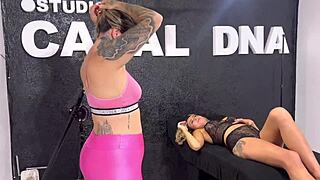 mulher grávida tatuou a buceta e fodeu pediu pra foder o cuzinho e gozar dentro