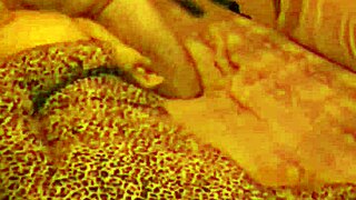 cogiendo rico con amigo vergon soy tu zorra papi ven cogeme rico 😈