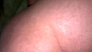 Me traje una turista a mi hostal y terminamos follando en el baño