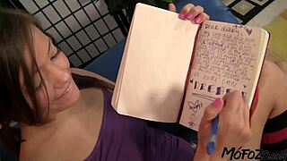 Mofozo Com - Brunette Step Sister Enjoys Ass Licking