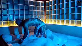 Vem fuder comigo nessa banheira de espuma