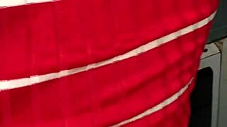 mi madrastra en la cocina me excita para cogerme?