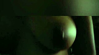 Tetas Grandes Naturales Cabalgando Vaquera Y Gemidos Viendo Tv Para Que No Escuchen Sus Vecinos Madre Soltera Cogiendo Rico Quiero Lechazos En Mis Tetas