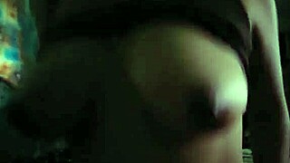 Tetas Grandes Naturales Cabalgando Vaquera Y Gemidos Viendo Tv Para Que No Escuchen Sus Vecinos Madre Soltera Cogiendo Rico Quiero Lechazos En Mis Tetas