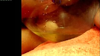 i pee on webcam for you guys, oops wrong button