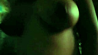 Tetas Grandes Naturales Cabalgando Vaquera Y Gemidos Viendo Tv Para Que No Escuchen Sus Vecinos Madre Soltera Cogiendo Rico Quiero Lechazos En Mis Tetas