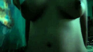 Tetas Grandes Naturales Cabalgando Vaquera Y Gemidos Viendo Tv Para Que No Escuchen Sus Vecinos Madre Soltera Cogiendo Rico Quiero Lechazos En Mis Tetas