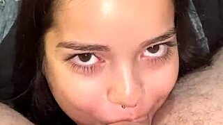 um boquete garganta profunda e uma cavalgada invertida da debora prado antes de dormir 😍