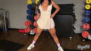 I Give Ass To Gym Fitness Guy - Sayafit