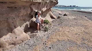 Cum together a real orgasm of sexy wife cums loudly doggy style