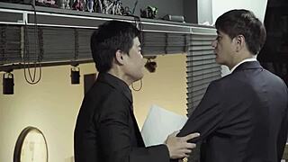 The female secretary provides hospitality in the hospital.