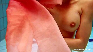 Hot Deniska Underwater!