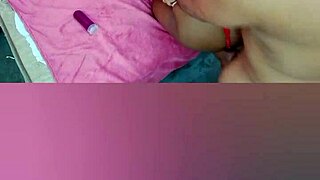 angolan slut gives ass