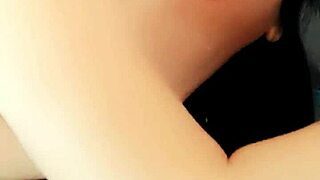 Novinha Treinando Garganta Profunda Para Fazer No Namoradinho Do Colegio