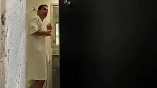 Shemale Bounces on Boner in Rough Anal Fucking.