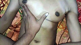 Indian hot nokrani ki chudai malkin ke jane ke bad