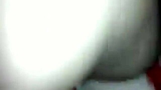 xingando o corno in a homemade anal scene