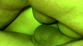 Hey, check this fucking big tits mom threesome with anal and gaping 😍