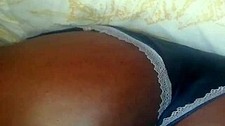 Mature Ebony Milf Bends Over For Homemade Doggy