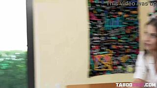 MILF Amiee Cambridge joue la thérapeute