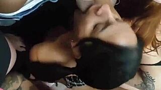 chamamos os homens da festa para fazer uma fila de boquete e no final me deram uma surra de rola na cara