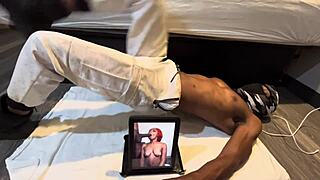 Keeping my abs tight for the ladies