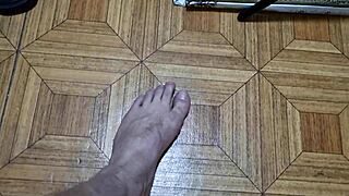 Enjoy the delicious handjob from the hairy bear