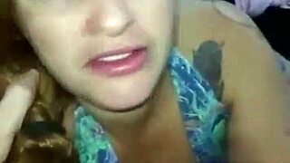 aqui nao tem beijinho de bom dia eu acordo ele com uma chupada bem gostosa no pau