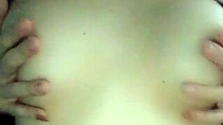 vietnam girl show with asian vietnamese features