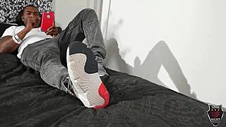 Does Ink Queen Genevieve Sinn make Rome Major cum on her big tits?