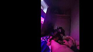 mi esposa me baila y me la chupa rico