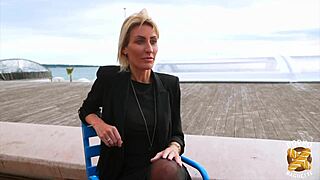 Anouk 30 Years Old Psychologist Expert In Cock