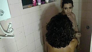 i watch travestis amadoras before tranzar no banho matinal anal