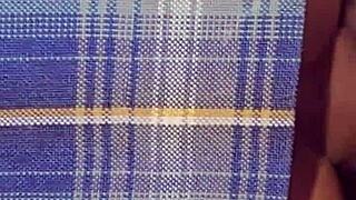 i put her on all fours and she gives her cunt 😈